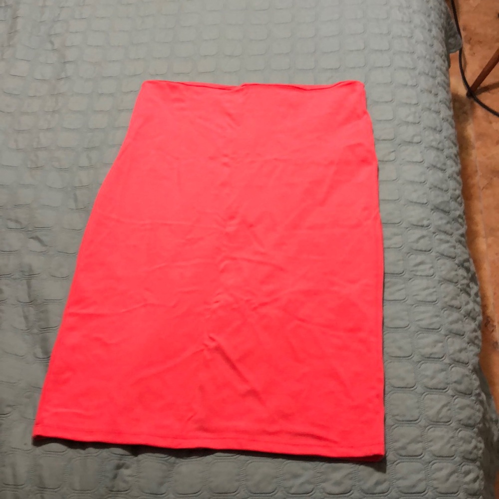 Coral skirt